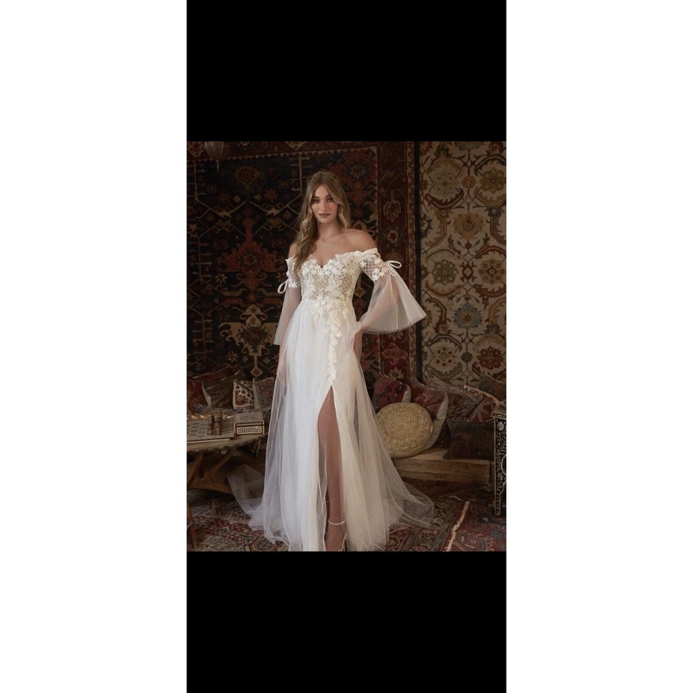 Azazie White A-Line Sweetheart Lace Tulle Wedding Dress Corset Back Size 8